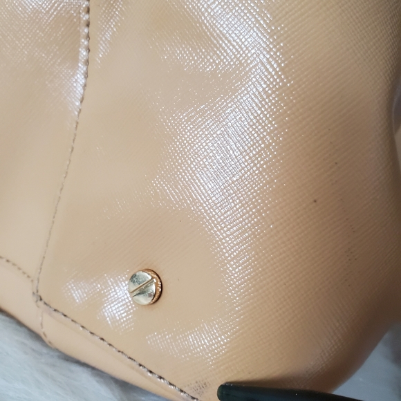 $500 Tory Burch Robinson Glossy Tan Brown Large Satchel Tote bag - Picture 7 of 15